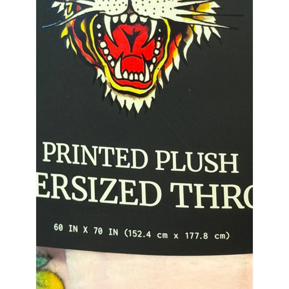 Ed Hardy Printed Plush Oversized Throw Blanket Pink Tattoo Tiger Floral 60x70
